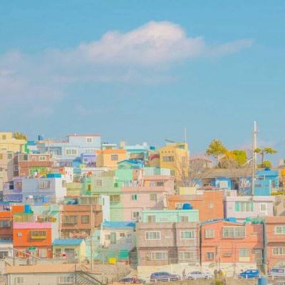 伊朗据悉要求希望通过霍尔木兹海峡的船舶提供船员和货物详情